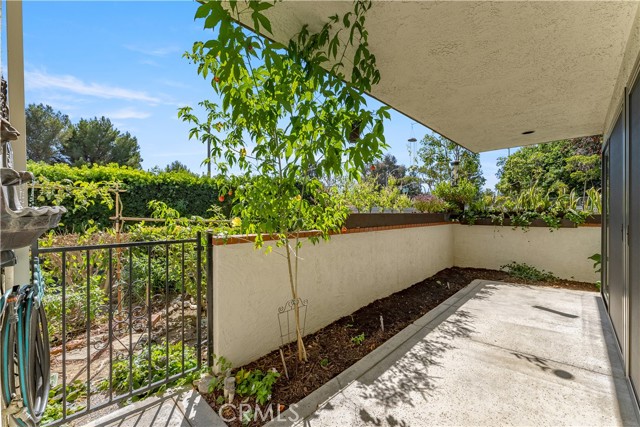 Detail Gallery Image 45 of 61 For 6236 Riviera Cir, Long Beach,  CA 90815 - 2 Beds | 2 Baths