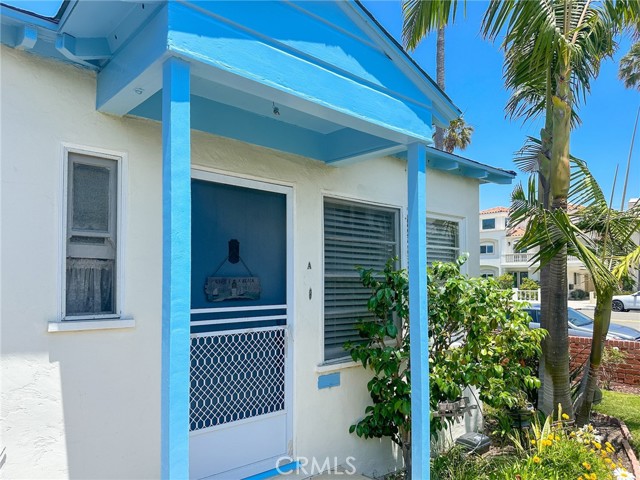 917 Catalina Avenue, Redondo Beach, California 90277, ,Residential Income,Sold,Catalina,SB24066377