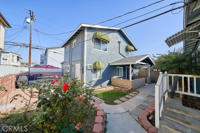 4117 E Theresa Street, Long Beach CA: https://media.crmls.org/medias/1124b99e-a10d-42f2-bbaa-6d001904ab1d.jpg