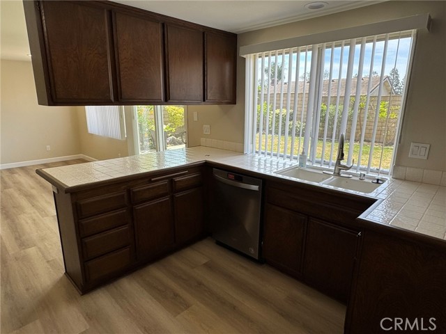 332 Winding Lane, Brea CA: https://media.crmls.org/medias/1125436e-f5e3-4d72-9147-cae953e926b1.jpg