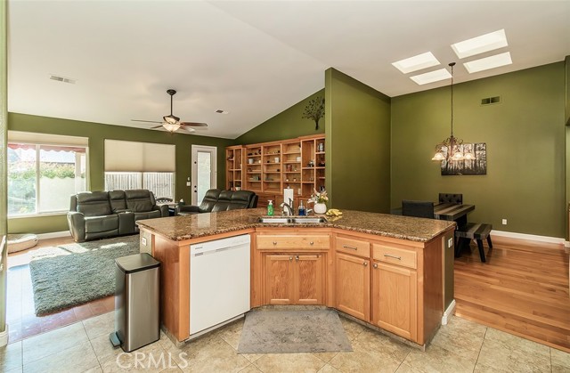Detail Gallery Image 11 of 37 For 3318 Ryan Ave, Clovis,  CA 93611 - 3 Beds | 2/1 Baths