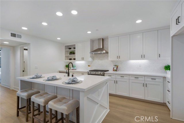 Image 10 of 39 For 1103 Catania Ct.  207