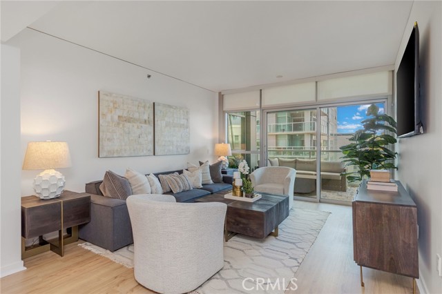 Detail Gallery Image 6 of 27 For 13650 Marina Pointe Dr #506,  Marina Del Rey,  CA 90292 - 2 Beds | 2 Baths