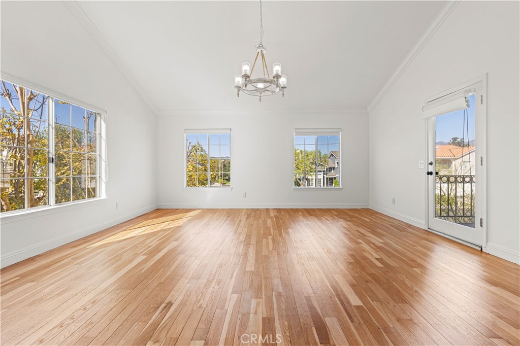 MLS #OC25257954 image #31