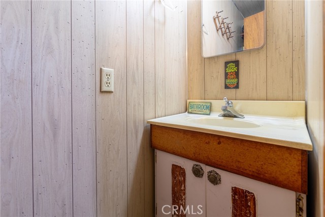 4899 Glenwood Drive, Riverside CA: https://media.crmls.org/medias/1126afe0-c307-4719-8823-597388d92fad.jpg