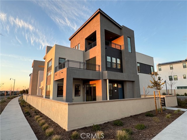 Front Image Thumbnail for CROC26073029