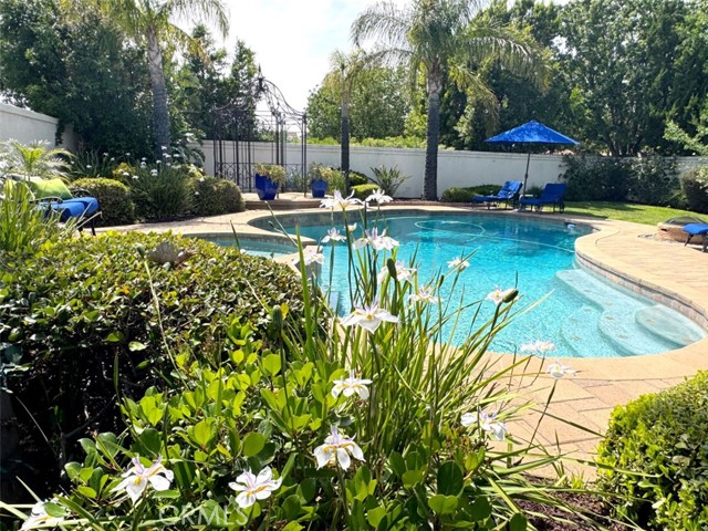14043 Shepherd Drive, Rancho Cucamonga CA: https://media.crmls.org/medias/1126dfa3-5caa-493a-b063-2272cc9b4ca3.jpg