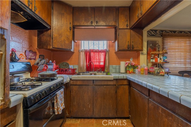 2317 Hyde Park Boulevard #2, Los Angeles, CA, 90043 2317 Hyde Park Boulevard #2, Los Angeles, CA, 90043