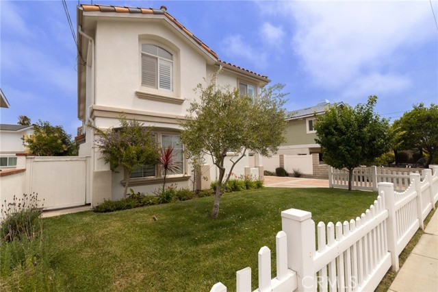 2015 Speyer Lane, Redondo Beach CA: https://media.crmls.org/medias/112771bf-0d7d-4580-8add-dee2e964d6d2.jpg