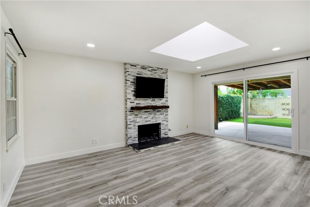 Detail Gallery Image 2 of 15 For 1745 N Holbrook St, Anaheim,  CA 92807 - 3 Beds | 2 Baths