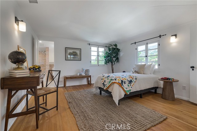 516 E Stocker Street, Glendale CA: https://media.crmls.org/medias/1127b764-52ec-4b27-95d5-7d9152e417ca.jpg