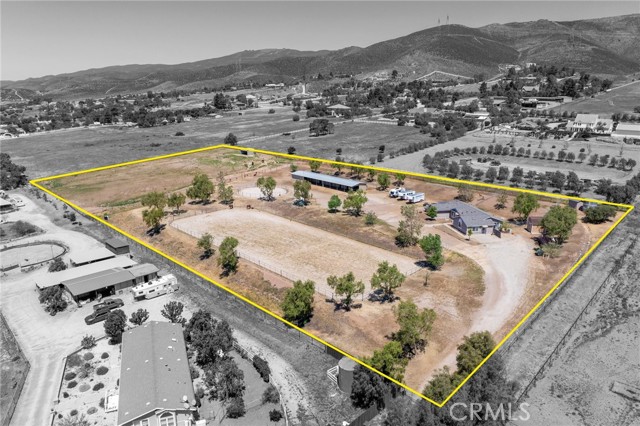 Detail Gallery Image 33 of 63 For 9259 Sierra Hwy, Agua Dulce,  CA 91390 - 4 Beds | 4 Baths
