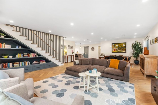 Image 6 of 26 For 21225 Kent Avenue