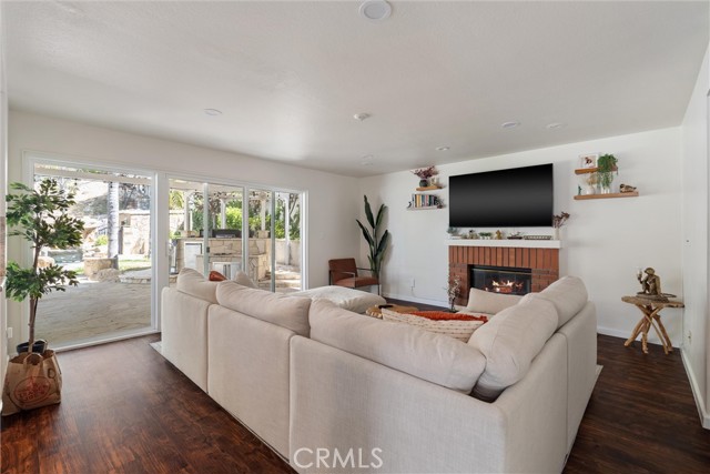 Detail Gallery Image 7 of 16 For 31256 Quail Valley Rd, Castaic,  CA 91384 - 3 Beds | 3 Baths