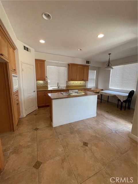 1321 Kendra Lane, Upland CA: https://media.crmls.org/medias/11287c82-69ff-42d6-92a7-91a2da94ab6e.jpg