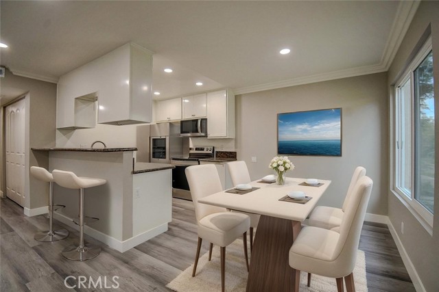 Detail Gallery Image 3 of 44 For 21941 Rimhurst #D,  Lake Forest,  CA 92630 - 2 Beds | 1 Baths