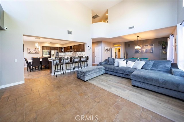 25933 Schafer Drive, Murrieta CA: https://media.crmls.org/medias/11294a68-06db-453c-bfe2-f26c6602df80.jpg