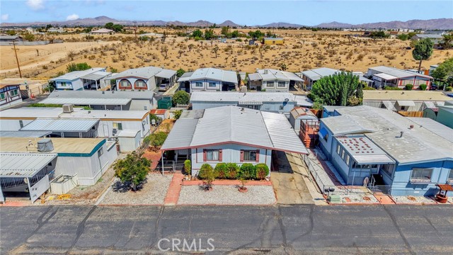 11414 Serra Rd, Apple Valley CA: https://media.crmls.org/medias/11295212-16c0-4c14-a385-3a09d20aebeb.jpg