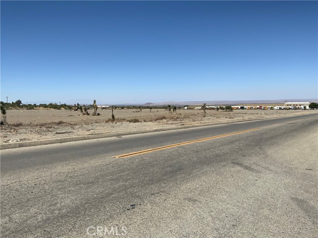 2424 Phelan Road, Pinon Hills, California 92372, ,Commercial Lease,For Rent,2424 Phelan Road,CRIV24191385