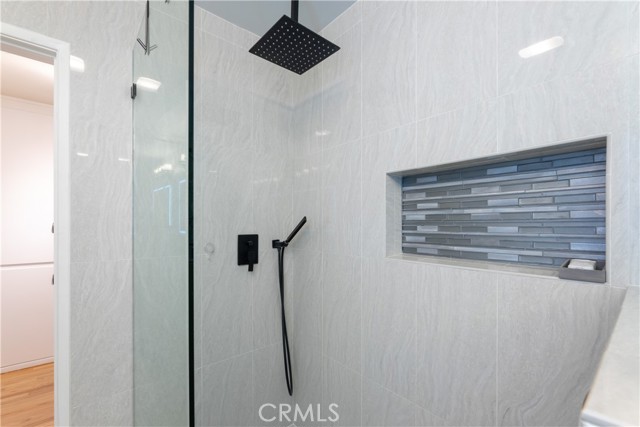 Detail Gallery Image 28 of 42 For 1404 E 1st St #5,  Long Beach,  CA 90802 - 2 Beds | 1 Baths