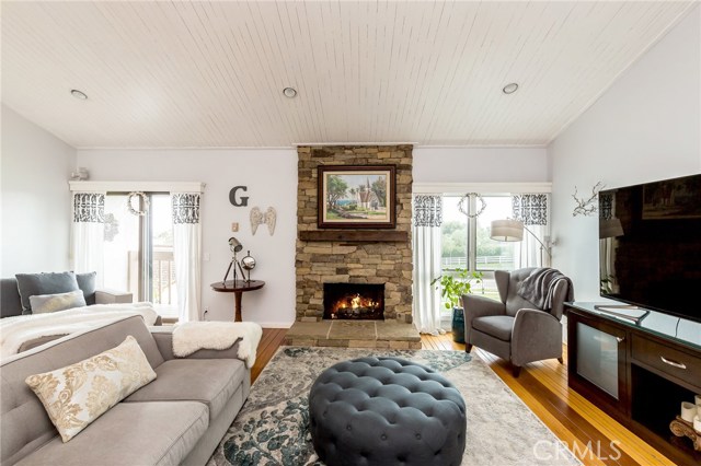 33 Seaview Drive S, Rolling Hills Estates, California 90274, 3 Bedrooms Bedrooms, ,2 BathroomsBathrooms,Residential,Sold,Seaview Drive S,SB17028621