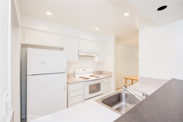 28121 Highridge Road, Rancho Palos Verdes, California 90275, 1 Bedroom Bedrooms, ,1 BathroomBathrooms,Residential,Sold,Highridge,WS22192944