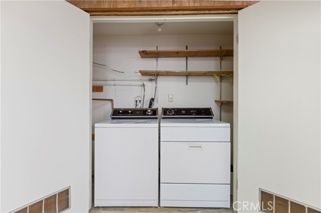 Detail Gallery Image 12 of 34 For 26838 -C Avenue of the Oaks #C,  Newhall,  CA 91321 - 2 Beds | 2 Baths