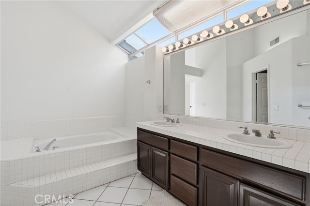 Image 14 of 27 For 9916 Fonte