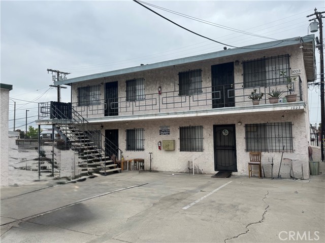1021 E 12th Street, Long Beach CA: https://media.crmls.org/medias/112d75f5-d133-47c8-be40-aa8f67ec4436.jpg