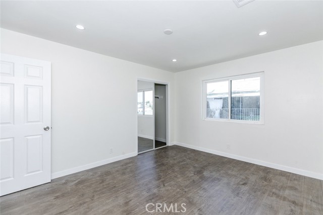 11304 Tiara Street, North Hollywood CA: https://media.crmls.org/medias/112d970a-55ec-44a2-9695-b5f51fff028d.jpg