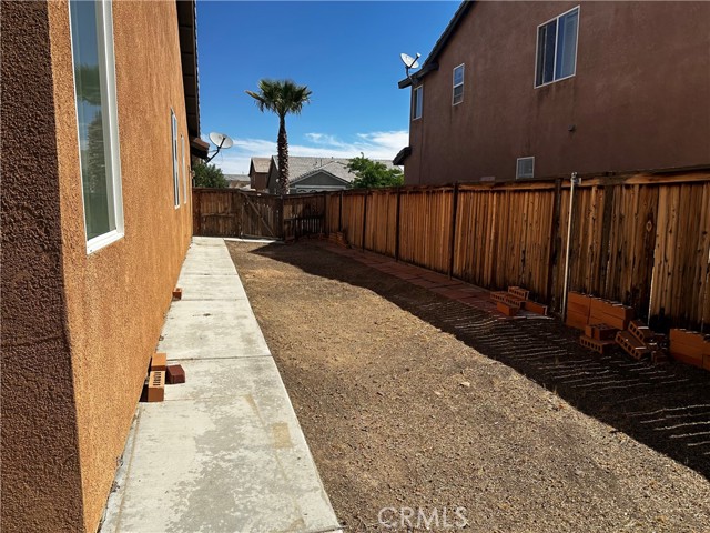 Detail Gallery Image 21 of 22 For 12605 Madrona St, Victorville,  CA 92394 - 3 Beds | 2 Baths