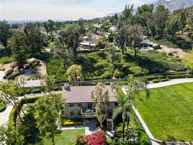 29115 Whitegate, Highland CA: https://media.crmls.org/medias/112eea7d-241d-4560-8642-a4cbd0aa1544.jpg