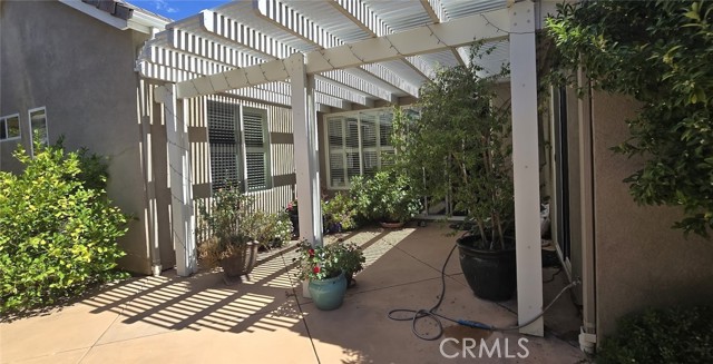 240 Glenview Lane, Hemet CA: https://media.crmls.org/medias/112efc9e-388f-483a-9f7b-5e3455025202.jpg