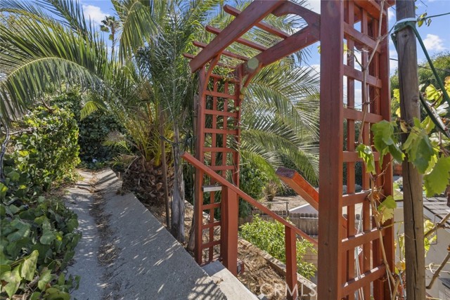 Detail Gallery Image 35 of 35 For 10801 1/2 Wescott Ave, Sunland,  CA 91040 - 2 Beds | 2 Baths