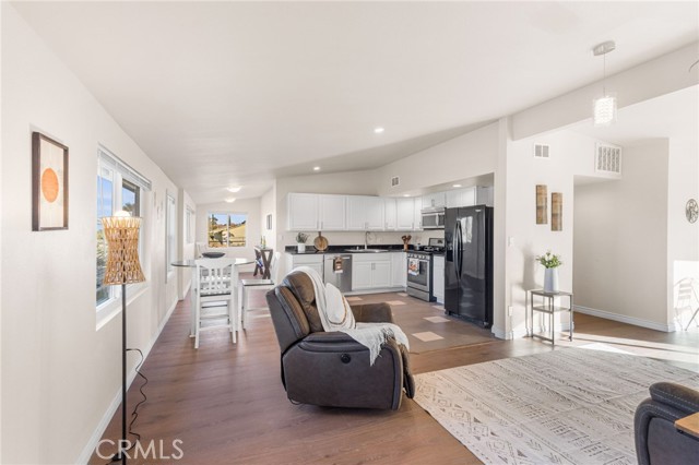 Detail Gallery Image 14 of 42 For 60325 Natoma, Joshua Tree,  CA 92252 - 4 Beds | 2 Baths