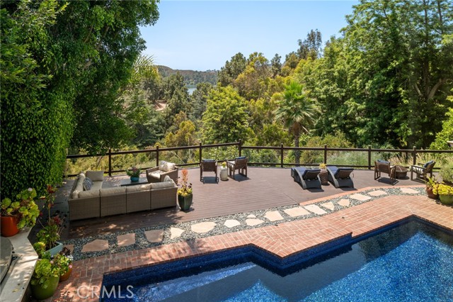 6312 Tahoe Drive, Los Angeles CA: https://media.crmls.org/medias/113037a2-609a-4052-8547-29cc6077cf44.jpg