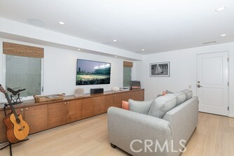 https://media.crmls.org/medias/11304d3f-8461-4e49-aacf-d8305b9ccc49.jpg?preset=X-Large