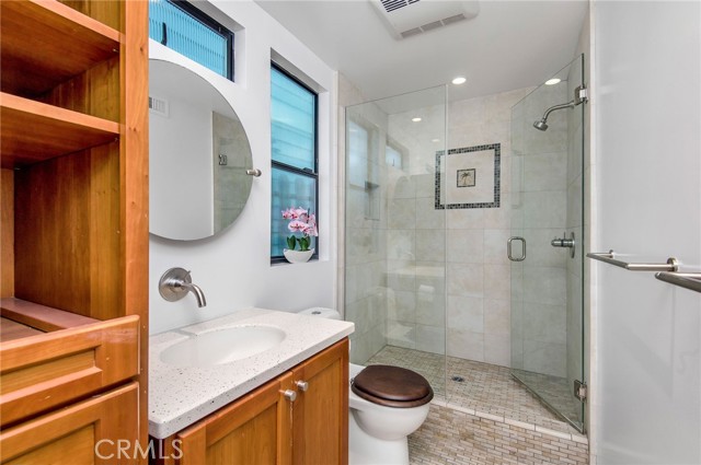 Detail Gallery Image 43 of 59 For 469 26th Street, Manhattan Beach,  CA 90266 - 4 Beds | 2/1 Baths