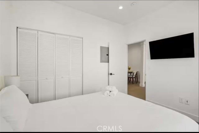 Detail Gallery Image 12 of 15 For 181212 1/2 Navy #1/2,  Santa Monica,  CA 90405 - 2 Beds | 1 Baths