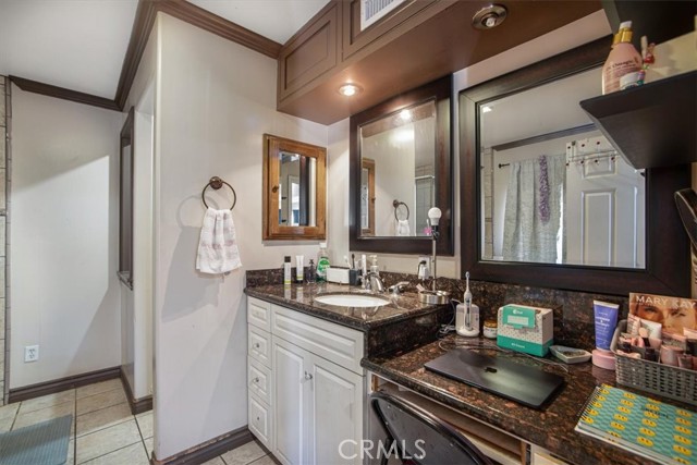 809 Berncastle Road, Acton CA: https://media.crmls.org/medias/1132d6f9-b309-4490-97b1-0d33f0a4fb15.jpg