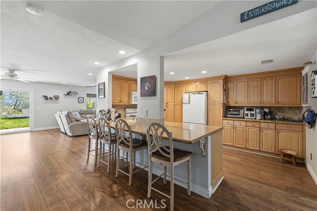 Detail Gallery Image 14 of 54 For 28442 Alder Peak, Canyon Country,  CA 91387 - 5 Beds | 3 Baths