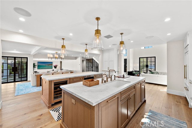 1963 Port Edward Place, Newport Beach CA: https://media.crmls.org/medias/113346c2-9eef-43e4-bf82-99d05a41d082.jpg