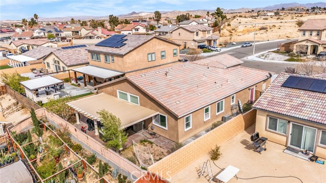 16252 Gibson Street, Victorville CA: https://media.crmls.org/medias/113393c8-76cf-46ca-8626-cb2fc3d89f78.jpg