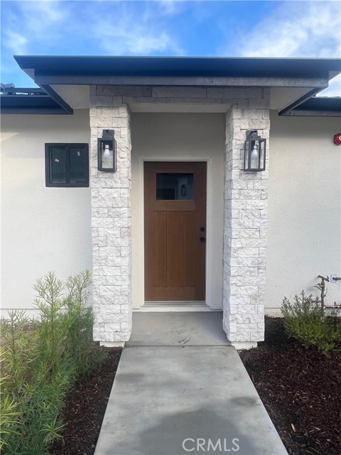 Detail Gallery Image 2 of 17 For 11186 Vernon Ave #B,  Chino,  CA 91710 - 3 Beds | 2 Baths