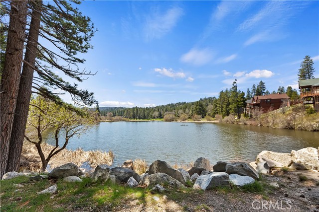 Detail Gallery Image 20 of 22 For 370 Auburn Dr, Lake Arrowhead,  CA 92391 - 3 Beds | 2/1 Baths