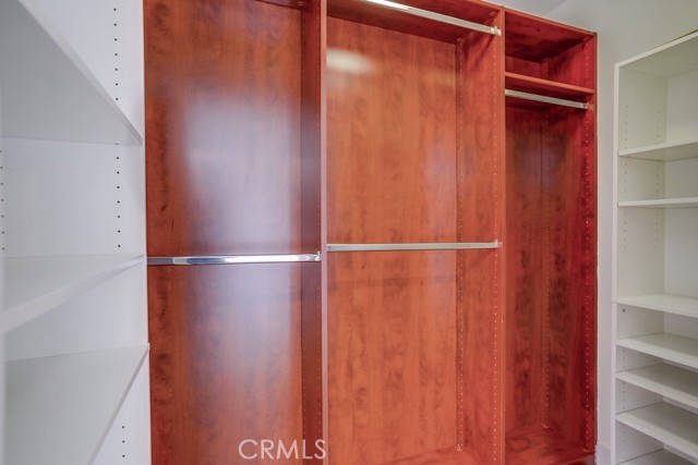 35 Raymond N, Pasadena CA: https://media.crmls.org/medias/1134a75d-1df9-4d8f-8f8d-7851cb0e66ec.jpg