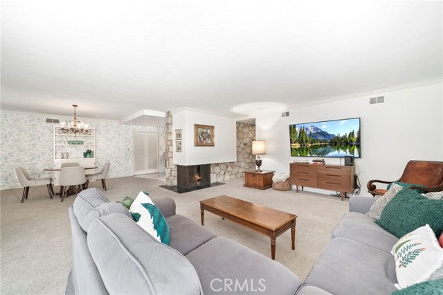 Detail Gallery Image 7 of 16 For 1906 Suva, Costa Mesa,  CA 92626 - 4 Beds | 2 Baths