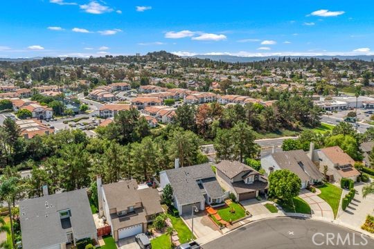 Detail Gallery Image 35 of 38 For 27982 Virginia, Mission Viejo,  CA 92692 - 4 Beds | 3 Baths