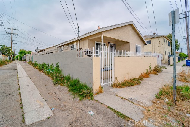 MLS# DW23103456
