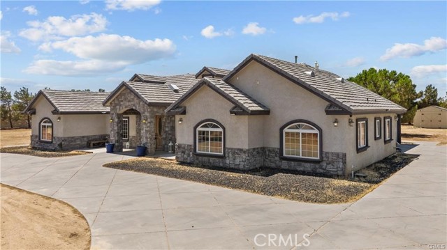 Detail Gallery Image 3 of 35 For 49239 80th St, Lancaster,  CA 93536 - 4 Beds | 3 Baths